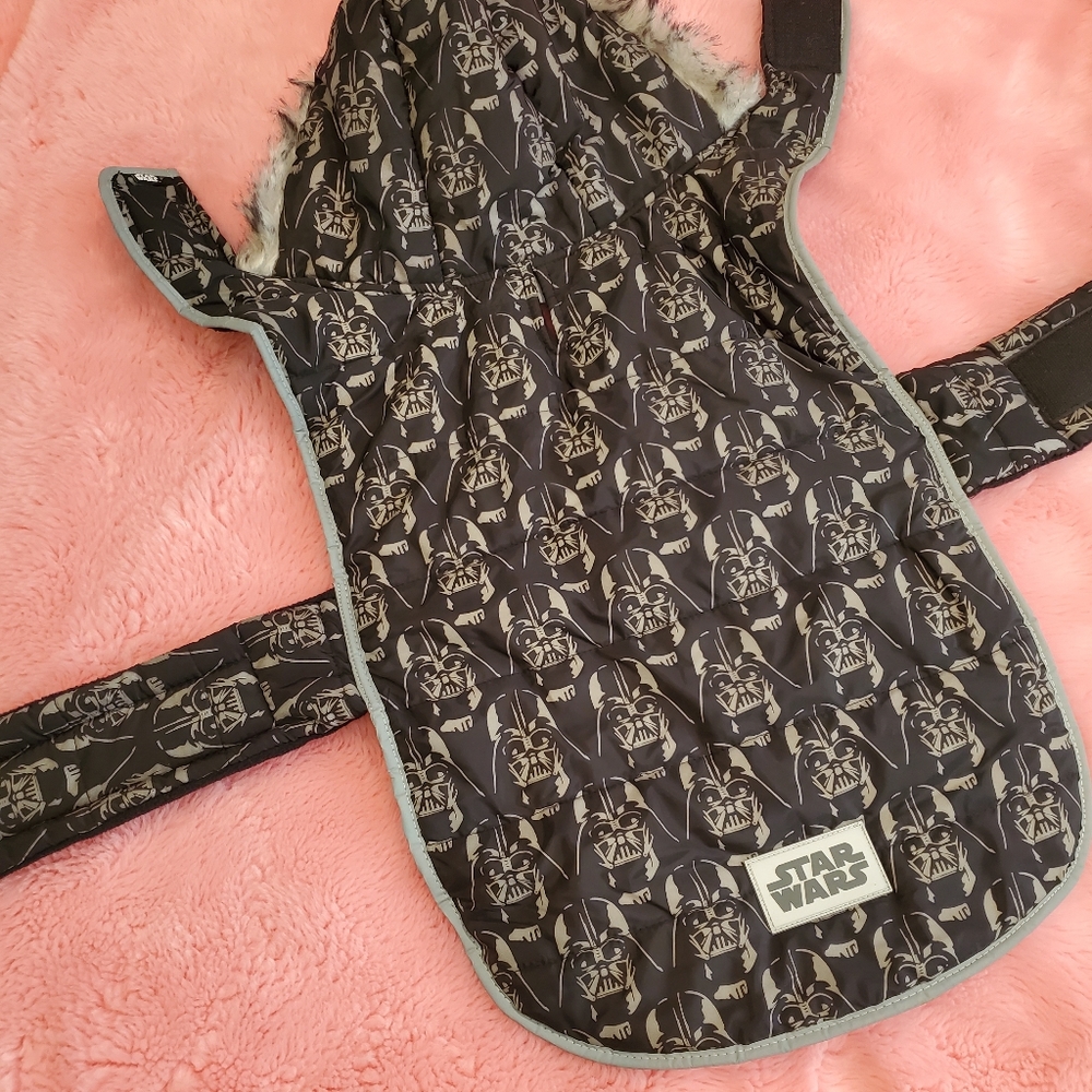 Star Wars Darth Vader dog parka - Picture 8 of 10